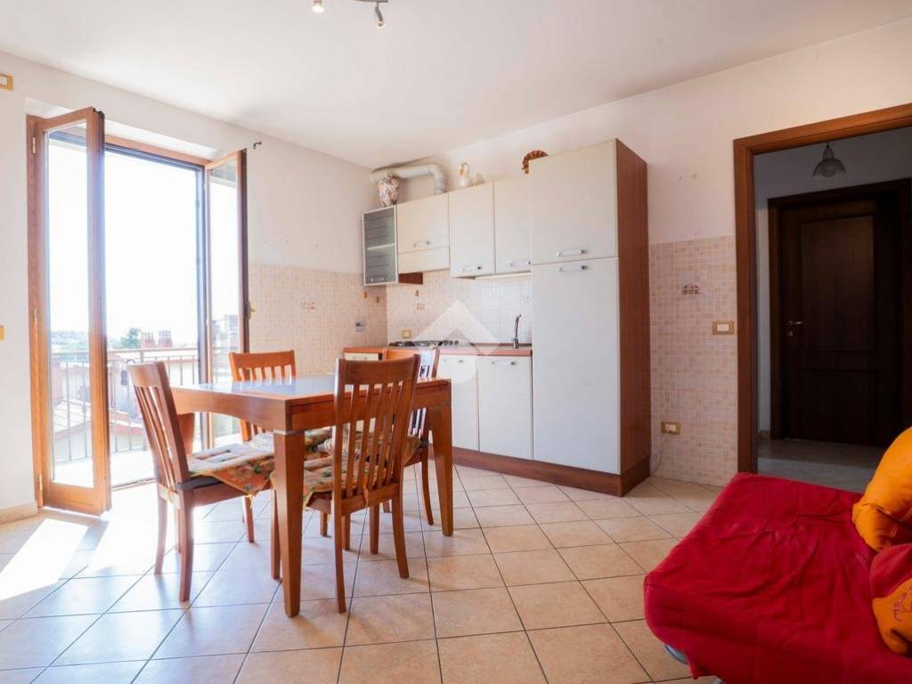 appartamento in vendita a Fonte Nuova in zona Torre Lupara