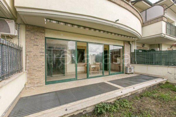 appartamento in vendita a Fonte Nuova in zona Torre Lupara