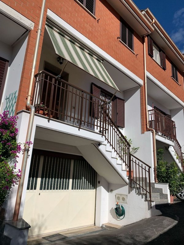 casa indipendente in vendita a Fonte Nuova
