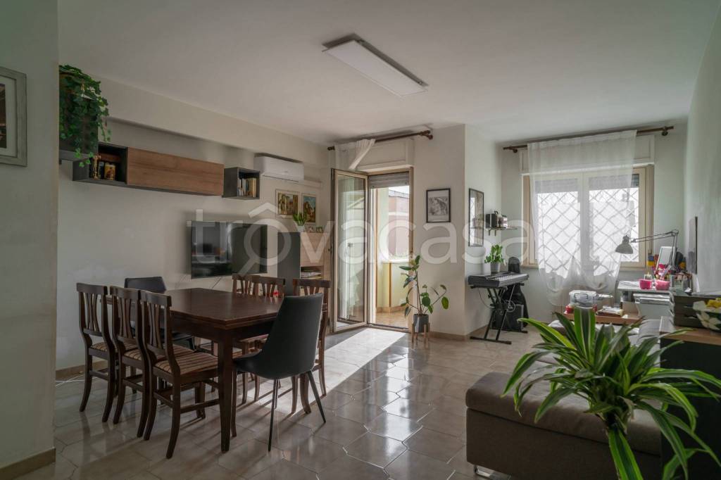 appartamento in vendita a Fonte Nuova in zona Torre Lupara