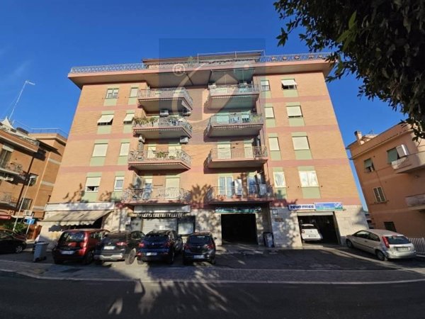 appartamento in vendita a Fonte Nuova in zona Torre Lupara