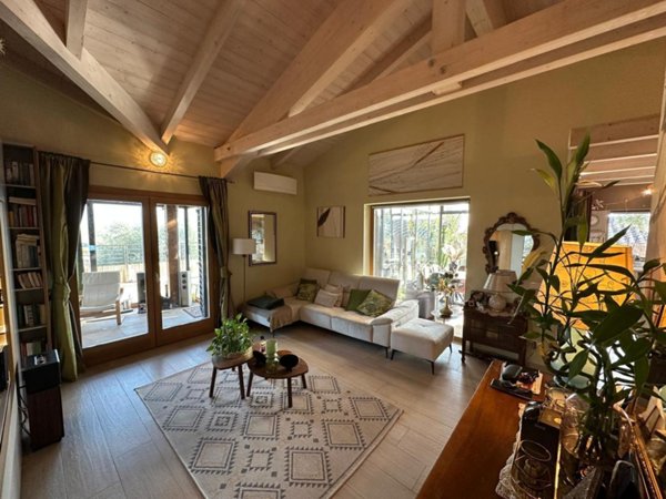 casa indipendente in vendita a Fonte Nuova in zona Santa Lucia