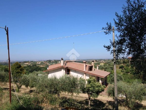 casa indipendente in vendita a Fonte Nuova