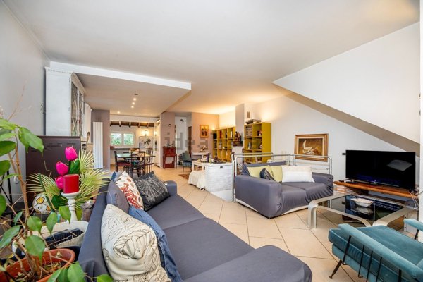 casa indipendente in vendita a Fonte Nuova in zona Santa Lucia