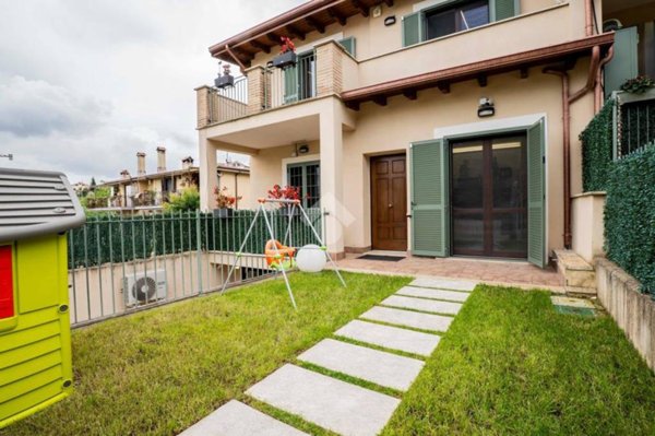 casa indipendente in vendita a Fonte Nuova in zona Torre Lupara