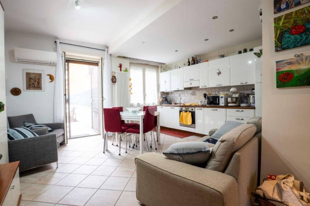 appartamento in vendita a Fonte Nuova in zona Torre Lupara