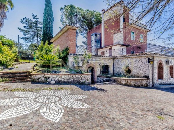 casa indipendente in vendita a Fonte Nuova in zona Torre Lupara