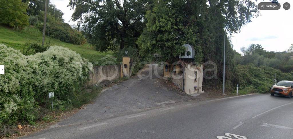 negozio in vendita a Fonte Nuova in zona Torre Lupara