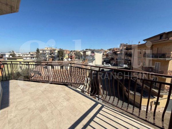 appartamento in vendita a Fonte Nuova in zona Torre Lupara