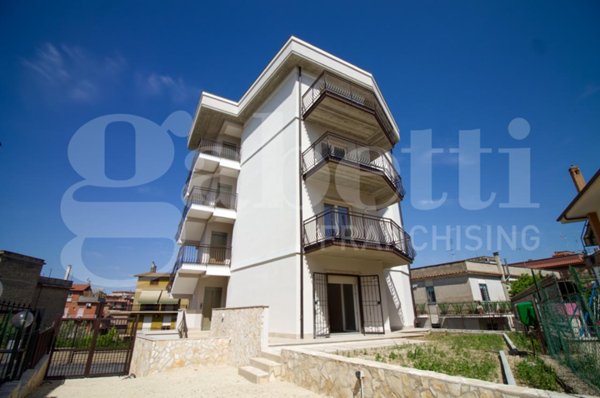 appartamento in vendita a Fonte Nuova in zona Torre Lupara