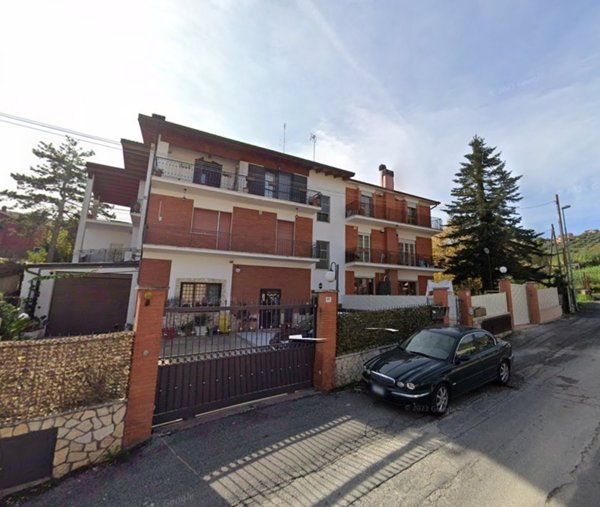appartamento in vendita a Fonte Nuova in zona Santa Lucia