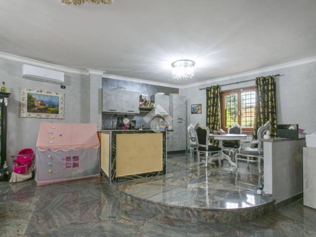 casa indipendente in vendita a Fonte Nuova in zona Torre Lupara