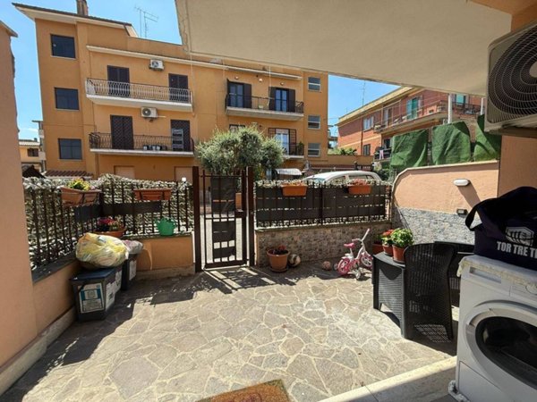 appartamento in vendita a Fonte Nuova in zona Torre Lupara