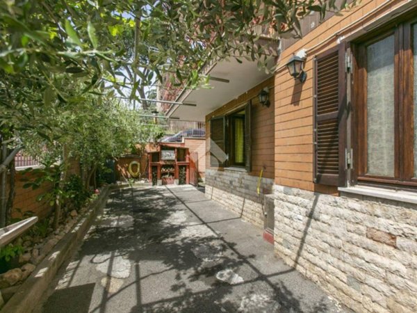 appartamento in vendita a Fonte Nuova in zona Torre Lupara