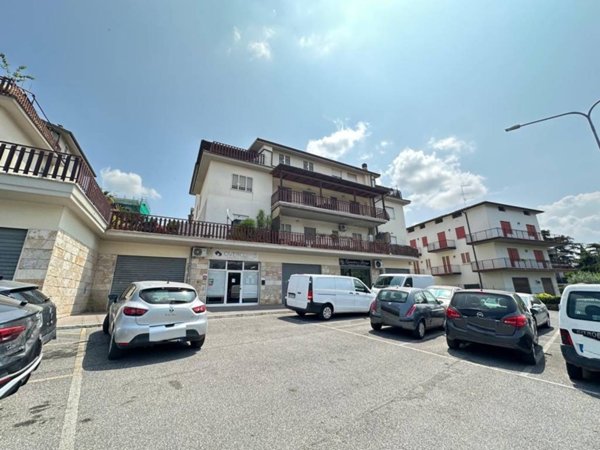 appartamento in vendita a Fonte Nuova in zona Santa Lucia