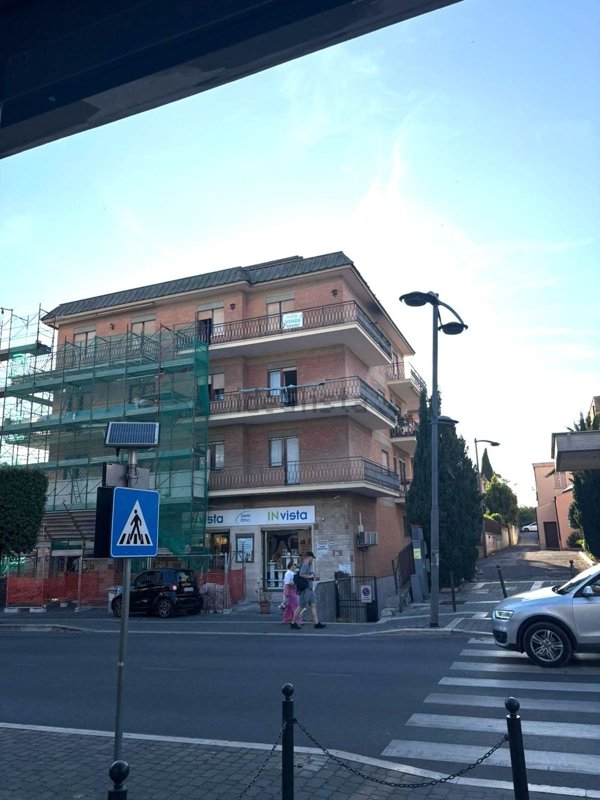 appartamento in vendita a Fonte Nuova in zona Torre Lupara