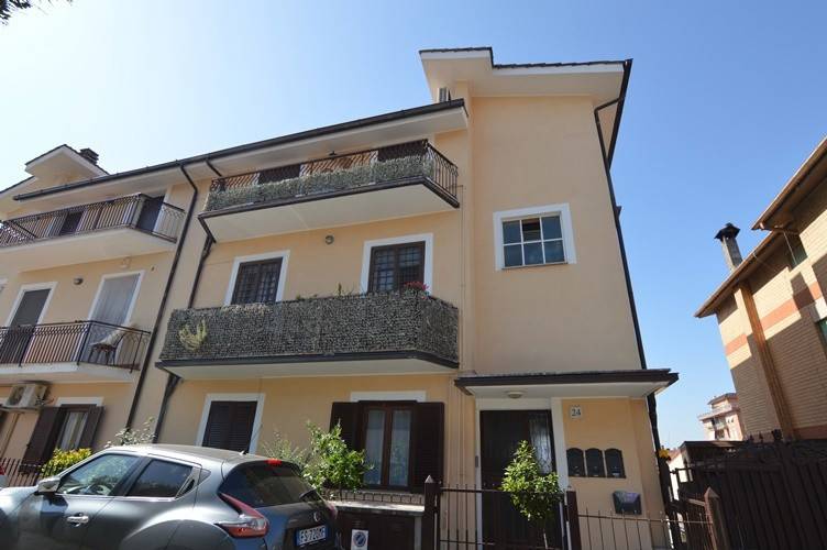 appartamento in vendita a Fonte Nuova in zona Torre Lupara