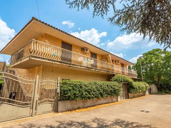 appartamento in vendita a Fonte Nuova in zona Torre Lupara
