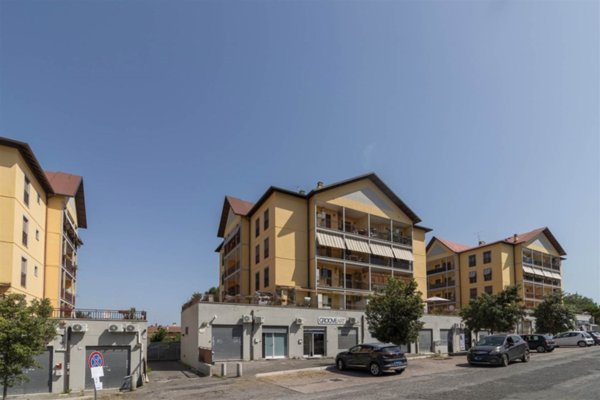 appartamento in vendita a Fonte Nuova in zona Torre Lupara