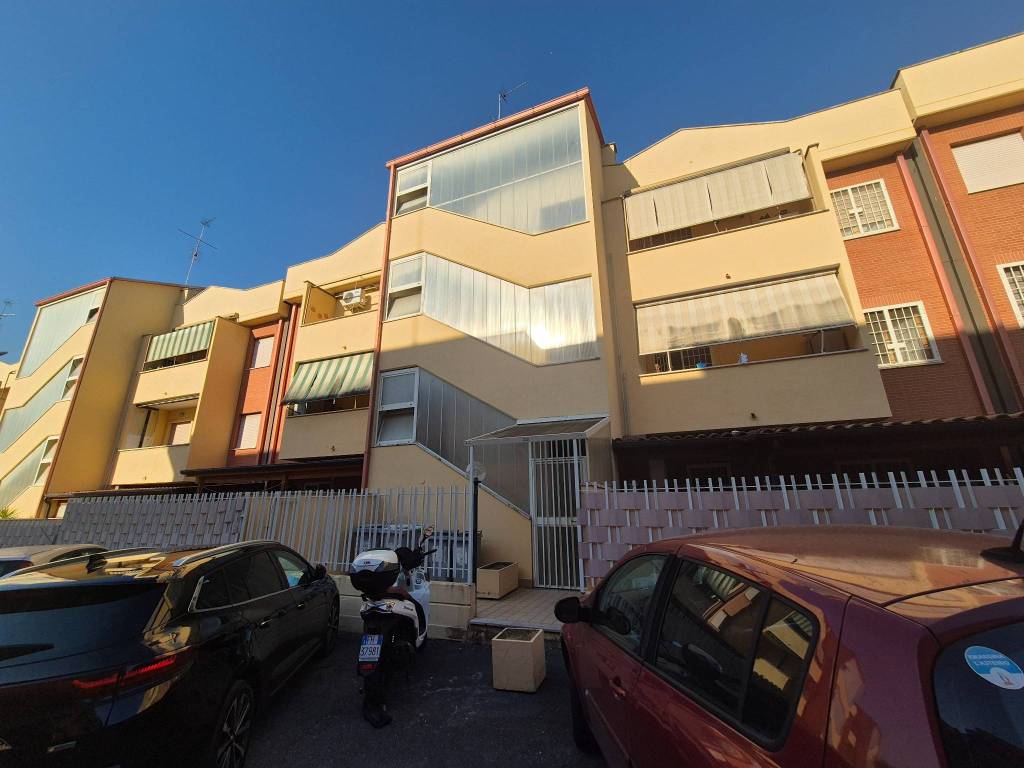 appartamento in vendita a Fonte Nuova in zona Torre Lupara