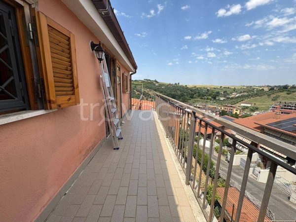 appartamento in vendita a Fonte Nuova in zona Santa Lucia