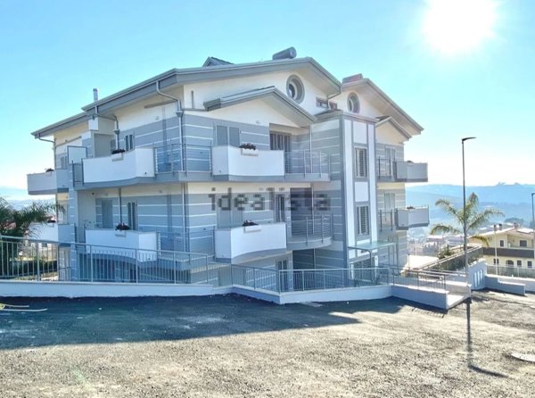 appartamento in vendita a Fonte Nuova in zona Torre Lupara