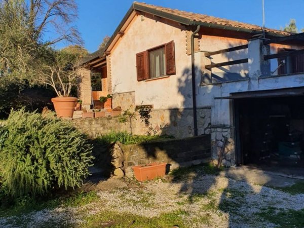 casa indipendente in vendita a Fonte Nuova in zona Selva dei Cavalieri