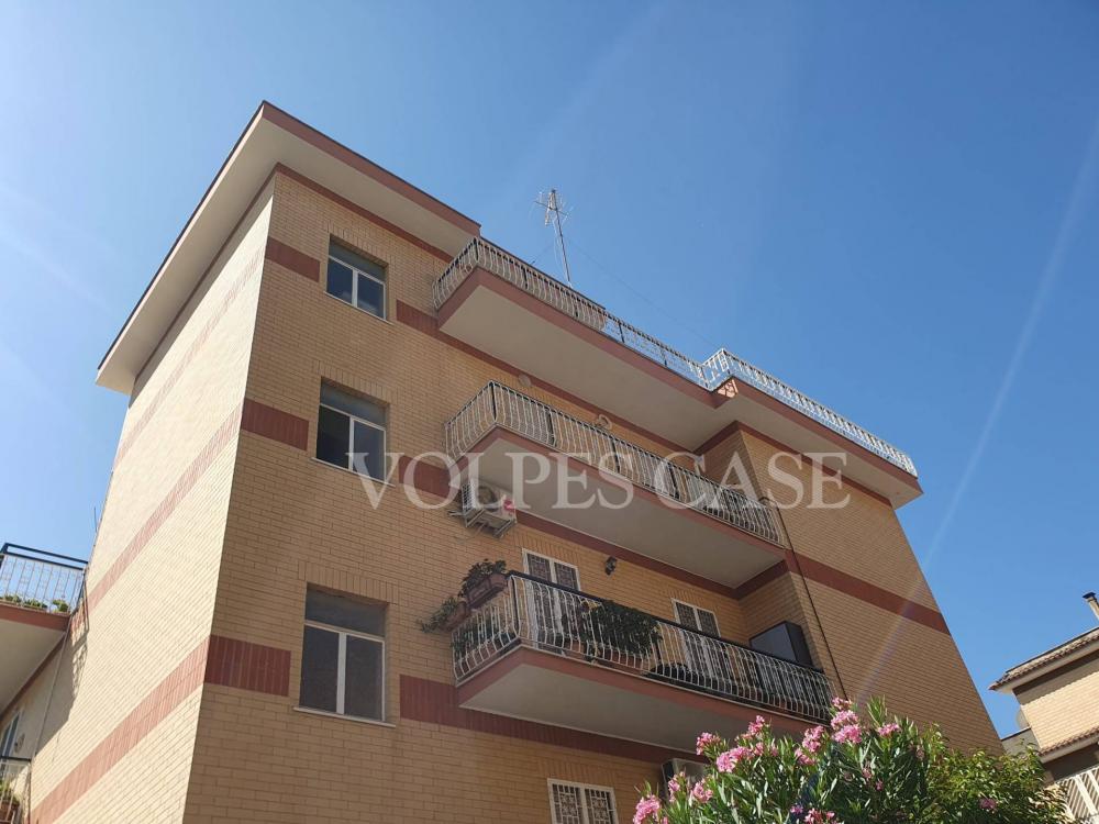 appartamento in vendita a Fonte Nuova in zona Torre Lupara