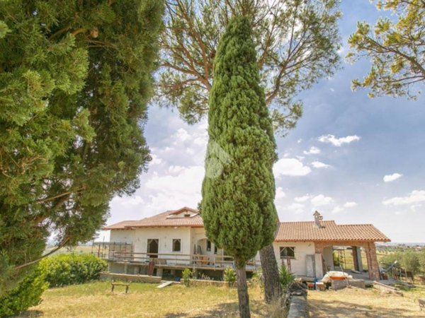 casa indipendente in vendita a Fonte Nuova in zona Torre Lupara