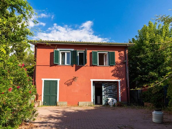 casa indipendente in vendita a Fonte Nuova in zona Santa Lucia