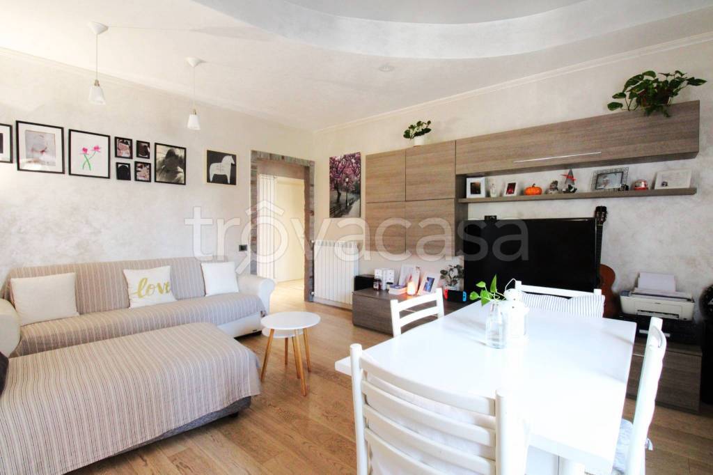 appartamento in vendita a Fonte Nuova in zona Torre Lupara