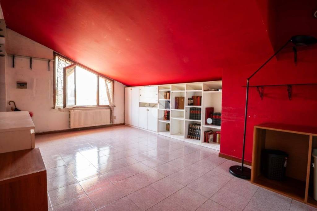 appartamento in vendita a Fonte Nuova in zona Torre Lupara