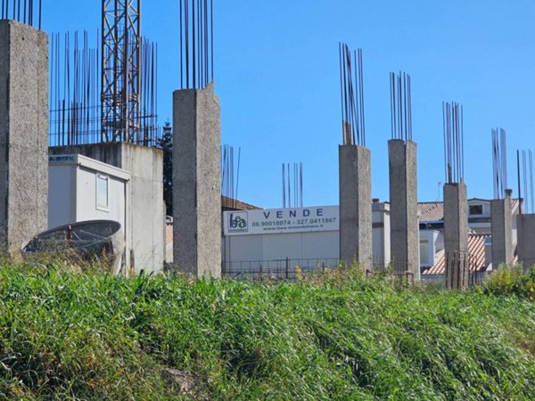 intera palazzina in vendita a Fonte Nuova in zona Torre Lupara