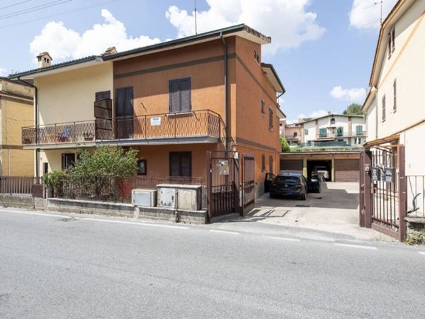 casa indipendente in vendita a Fonte Nuova in zona Santa Lucia