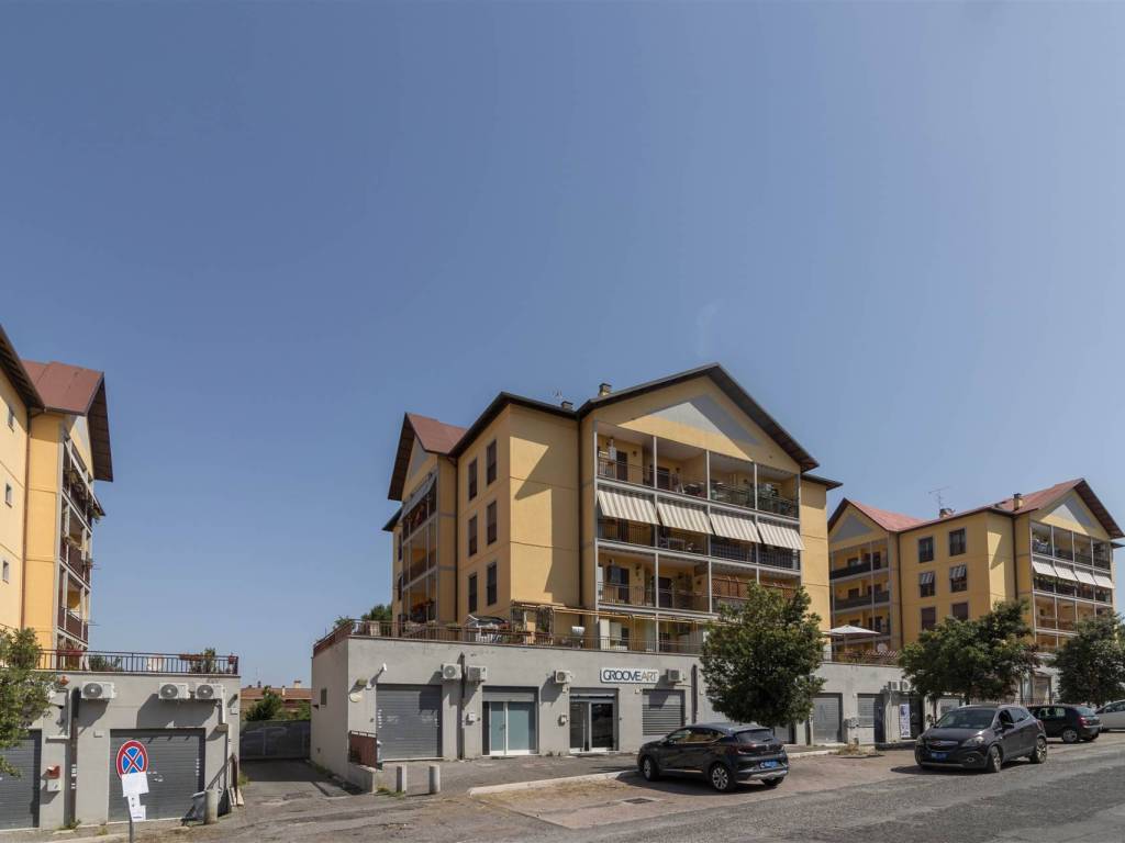 appartamento in vendita a Fonte Nuova in zona Torre Lupara