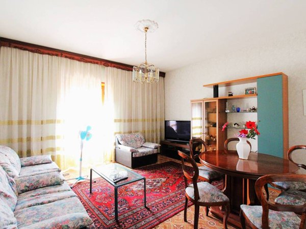 appartamento in vendita a Fonte Nuova in zona Santa Lucia