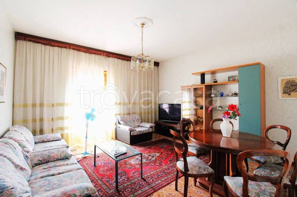 appartamento in vendita a Fonte Nuova in zona Santa Lucia