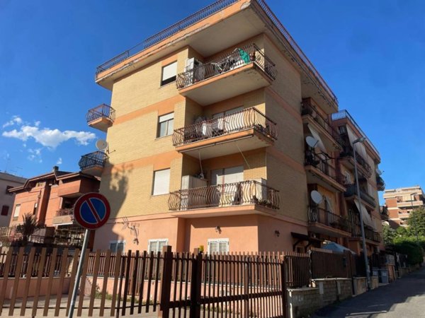 appartamento in vendita a Fonte Nuova in zona Torre Lupara