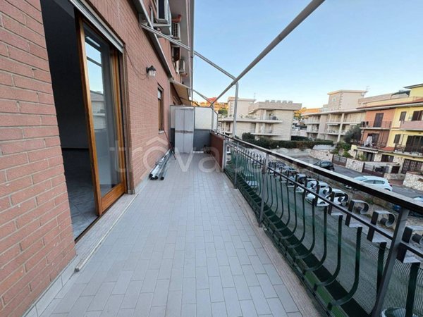 appartamento in vendita a Fonte Nuova in zona Santa Lucia
