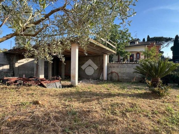 casa indipendente in vendita a Fonte Nuova in zona Torre Lupara