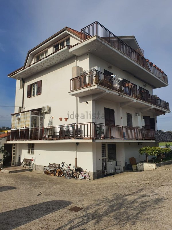 appartamento in vendita a Fonte Nuova in zona Santa Lucia