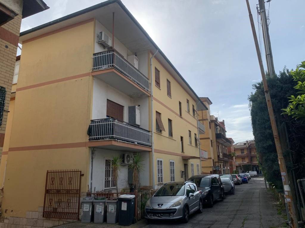appartamento in vendita a Fonte Nuova in zona Torre Lupara