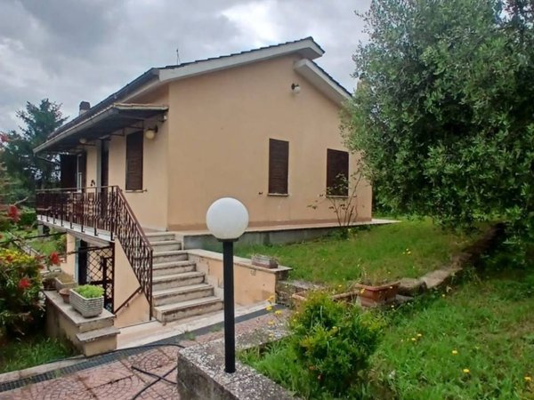casa indipendente in vendita a Fonte Nuova