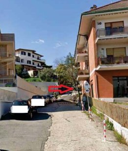 locale di sgombero in vendita a Fonte Nuova