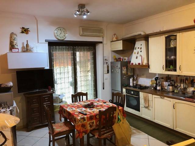 appartamento in vendita a Fonte Nuova in zona Santa Lucia