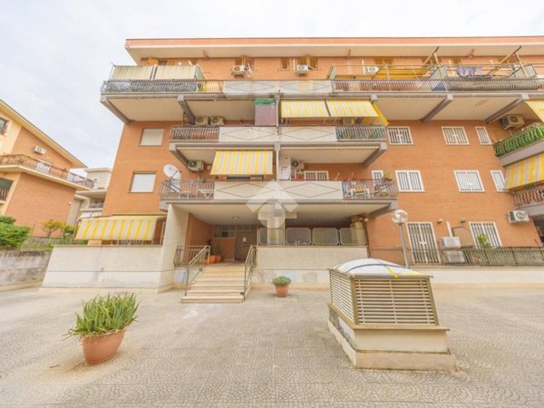 appartamento in vendita a Fonte Nuova in zona Santa Lucia