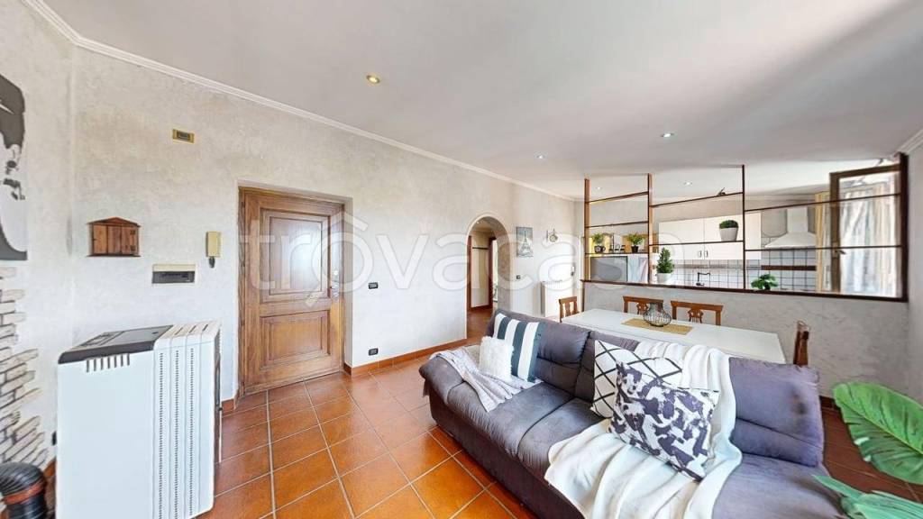 appartamento in vendita a Fonte Nuova in zona Santa Lucia