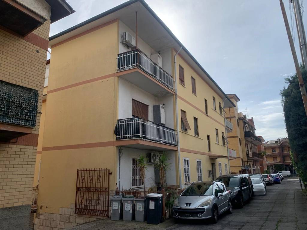 appartamento in vendita a Fonte Nuova in zona Torre Lupara