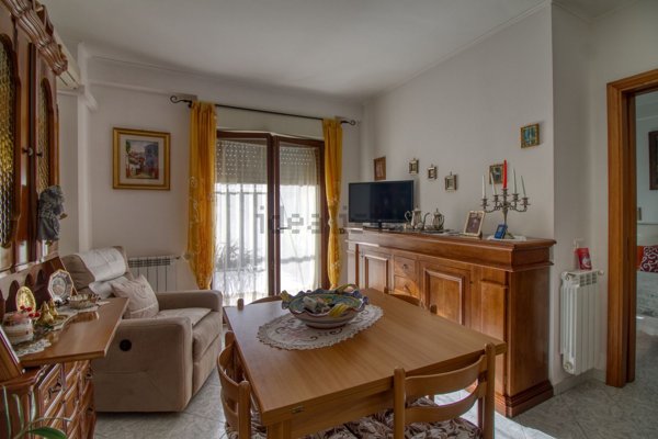 appartamento in vendita a Fonte Nuova in zona Torre Lupara