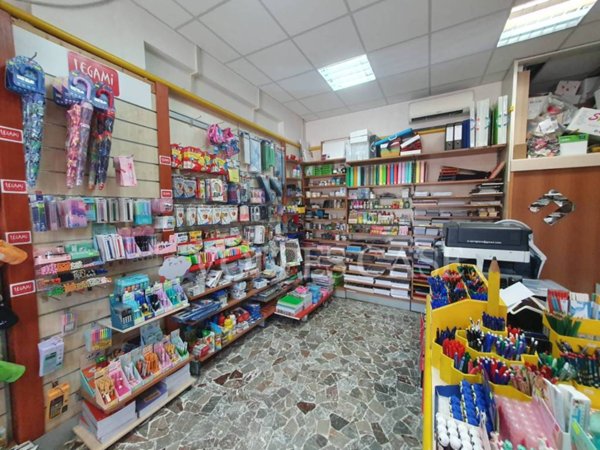 negozio in vendita a Fonte Nuova in zona Torre Lupara
